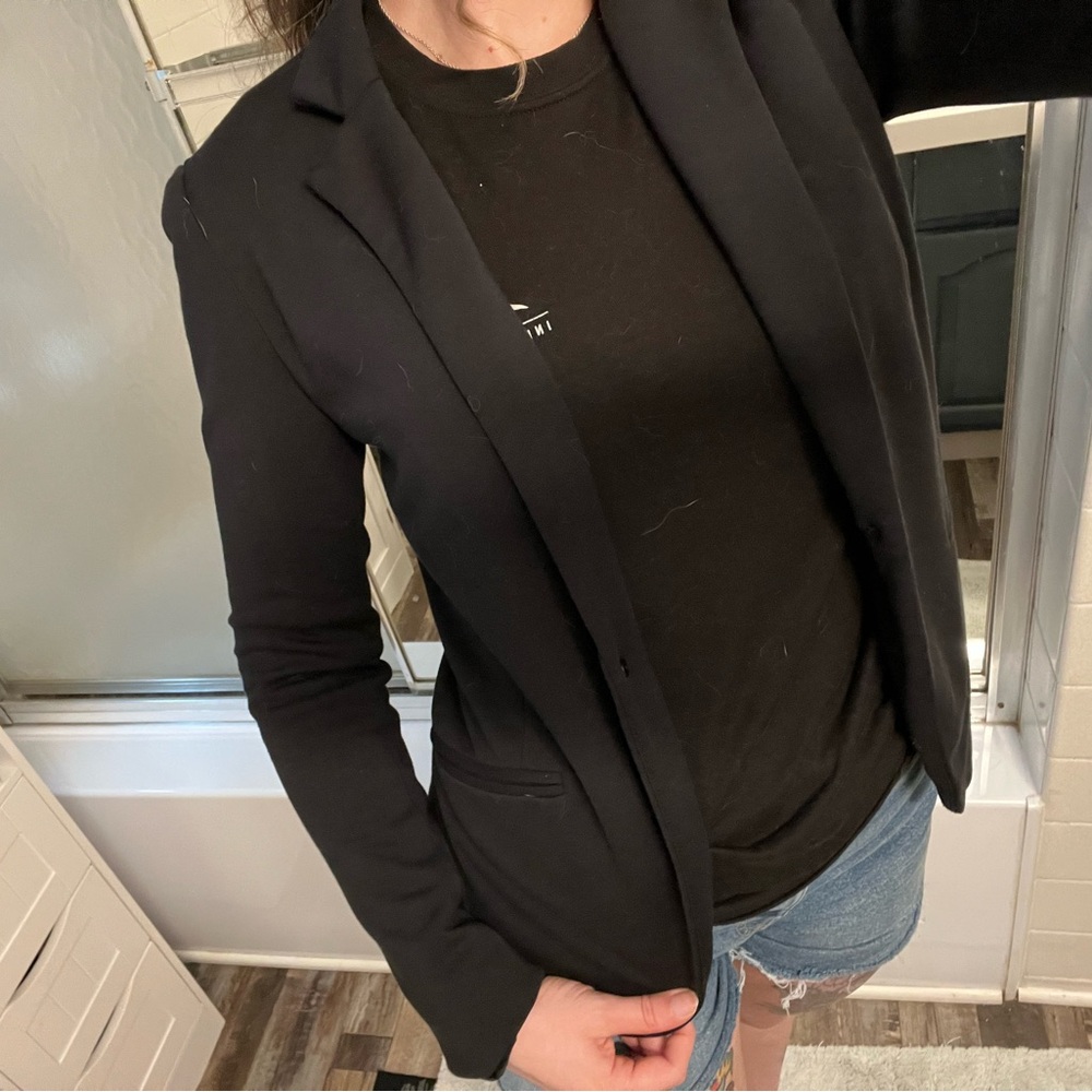 Forever 21 Classic Black Blazer